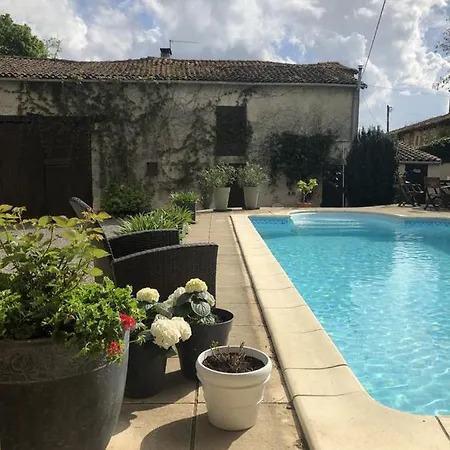 Nyaraló Traditional Farmhouse With Private Pool Chaunay